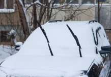 Kako brže zagrijati motor automobila zimi: Čim upalite motor, odmah ovo uradite Kako brže zagrijati motor automobila zimi: Čim upalite motor, odmah ovo uradite - featured image