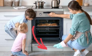 Mnogi koriste fioku ispod šporeta za plehove: Njena prava svrha iznenadiće i iskusne domaćice Mnogi koriste fioku ispod šporeta za plehove: Njena prava svrha iznenadiće i iskusne domaćice - featured image