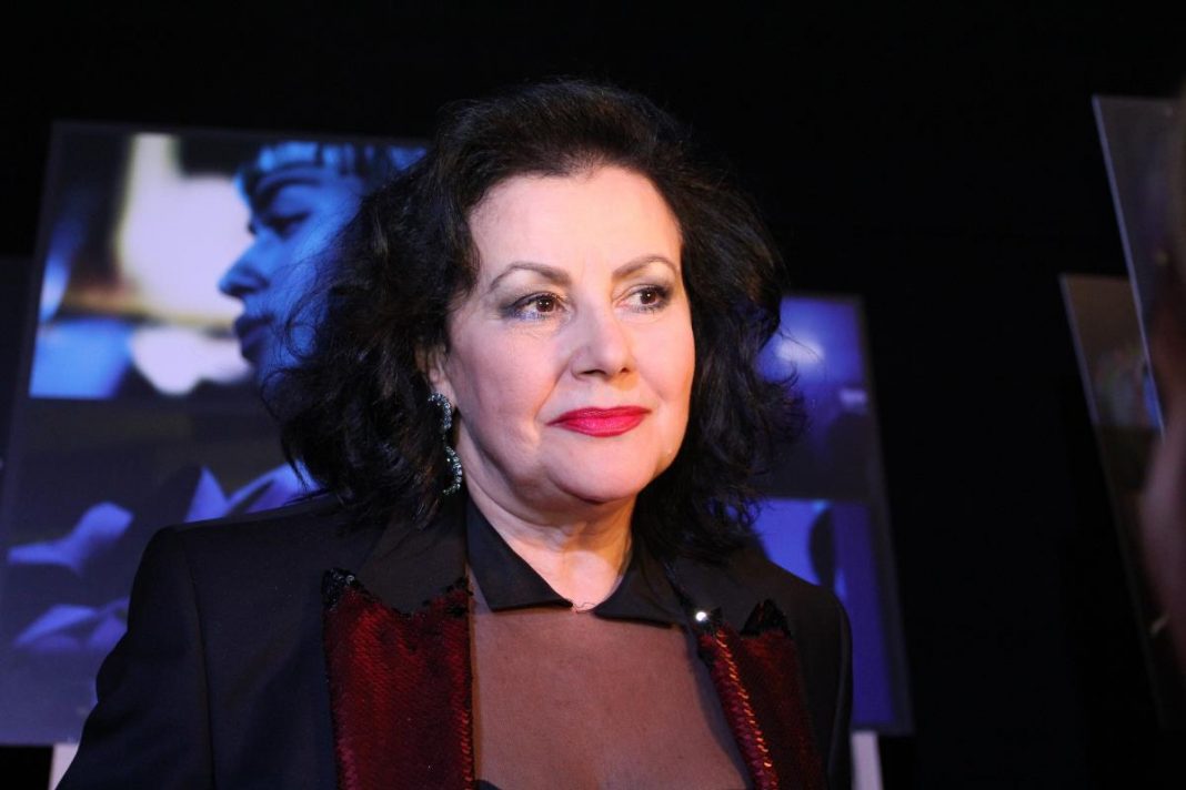 Ovo je žena s kojom je bivši muž Snežane Savić dobio blizance u 76. godini: 