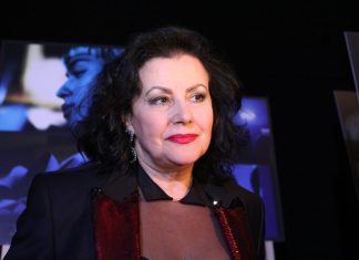 Ovo je žena s kojom je bivši muž Snežane Savić dobio blizance u 76. godini: “Učimo se da živimo bez njega” Ovo je žena s kojom je bivši muž Snežane Savić dobio blizance u 76. godini: "Učimo se da živimo bez njega" - featured image