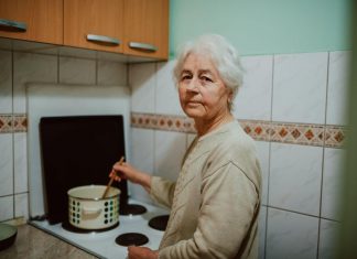 Ova 4 jela “na kašiku” naših majki sačuvaće vam imunitet tokom zime: Raspametiće sve ukućane, a deca će tražiti porciju više Ova 4 jela "na kašiku" naših majki sačuvaće vam imunitet tokom zime: Raspametiće sve ukućane, a deca će tražiti porciju više - featured image