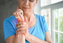 Pet saveta za jačanje kostiju: Kako sprečiti osteoporozu i gubitak koštane mase Pet saveta za jačanje kostiju: Kako sprečiti osteoporozu i gubitak koštane mase - featured image