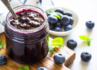 Recept za najukusniji zdravi džem od borovnica bez šećera: Brzo se pravi, a podjednako je ukusan kao klasičan Zdrav džem od borovnica bez šećera: Brzo se pravi, a podjednako je ukusan kao klasičan - featured image