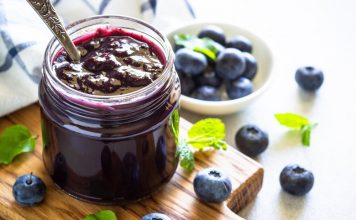 Recept za najukusniji zdravi džem od borovnica bez šećera: Brzo se pravi, a podjednako je ukusan kao klasičan Zdrav džem od borovnica bez šećera: Brzo se pravi, a podjednako je ukusan kao klasičan - featured image