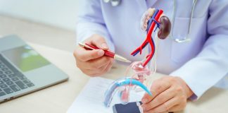 Pet simptoma da je prostata u problemu: Urolog otkriva kada je vreme za posetu lekaru Pet simptoma da je prostata u problemu: Urolog otkriva kada je vreme za posetu lekaru - featured image