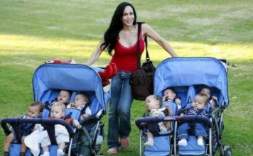 PRIJE DESET GODINA ONA JE RODILA OSMORKE, DOKTOR ZBOG NJE IZGUBIO LICENCU: A evo kako ona i njena djeca DANAS IZGLEDAJU! (FOTO) PRIJE DESET GODINA ONA JE RODILA OSMORKE, DOKTOR ZBOG NJE IZGUBIO LICENCU: A evo kako ona i njena djeca DANAS IZGLEDAJU! (FOTO) - featured image