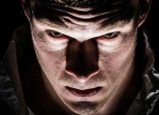 Ovih pet rečenica nepogrešivo otkrivaju svakog manipulatora: Ko zna, možda ih čujete i kod sebe (Obratite pažnju na broj 2) Ovih pet rečenica nepogrešivo otkrivaju svakog manipulatora: Ko zna, možda ih čujete i kod sebe - featured image