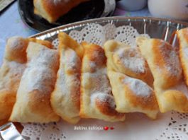 Spolja hrskavi, a iznutra mekani i kremasti: Ako volite obične uštipke, ove ćete obožavati, obrok prste da poližete Spolja hrskavi, a iznutra mekani i kremasti: Ako volite obične uštipke, ove ćete obožavati, obrok prste da poližete - featured image