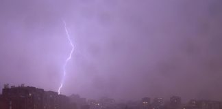 Strašno nevreme stiže u Srbiju, olujni udari biće oko 120 km/h: Jedan grad najugroženiji, prete mu orkanski udari! Strašno nevreme stiže u Srbiju, olujni udari biće oko 120 km/h: Jedan grad najugroženiji, prete mu orkanski udari! - featured image