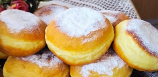 Ovake krofne niste jeli ni u najboljoj pekari: Caka zlata vredna, nekoliko kapi ovoga čuda čini Ovake krofne niste jeli ni u najboljoj pekari: Caka zlata vredna, nekoliko kapi ovoga čuda čini - featured image