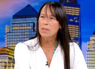 Zla osoba vam neće opet kročiti u kuću ako ovo uradite: Nered u 1 prostoriji ubrzava starenje žene, a uz sledeće Feng Šui pravilo saznaćete sve što kriju od vas Zla osoba vam neće opet kročiti u kuću ako ovo uradite: Nered u 1 prostoriji ubrzava starenje žene, a uz sledeće Feng Šui pravilo saznaćete sve što kriju od vas - featured image