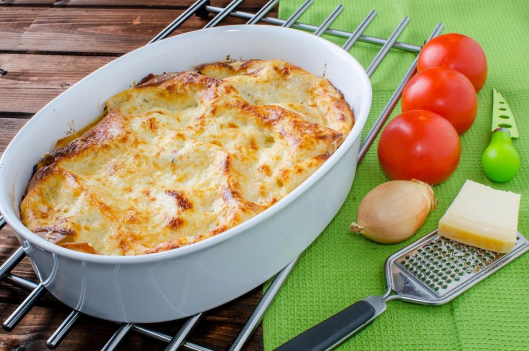 Lazanje po receptu poznatog italijanskog kuvara: Jednostavno se prave, a ukus je savršen - featured image