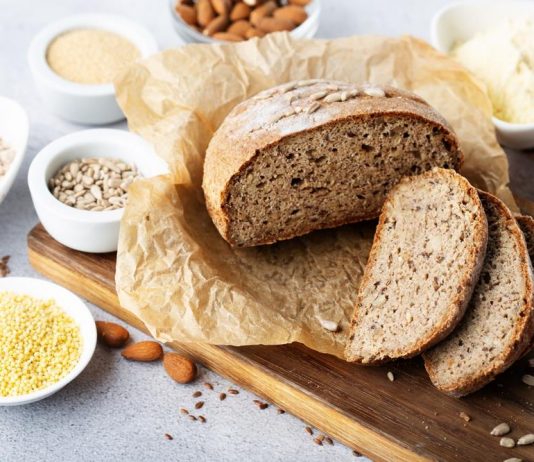 Domaći hleb za osobe sa dijabetesom: Jednostavan recept koji uvek uspeva Domaći hleb za osobe sa dijabetesom: Jednostavan recept koji uvek uspeva - featured image