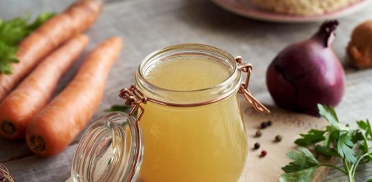 Najzdraviji kolagen ne kupuje se u apoteci: Ovu domaću supu možete da zamrznete i koristite svakog dana Najzdraviji kolagen ne kupuje se u apoteci: Ovu domaću supu možete da zamrznete i koristite svakog dana - featured image