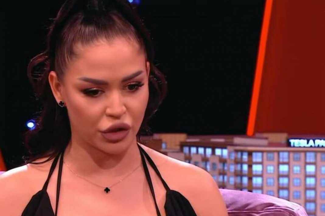 SKANDAL NA PINKU KAKAV SE NE PAMTI: Usred emisije napravila haos zbog pitanja, voditelj nije znao šta ga je snašlo - featured image