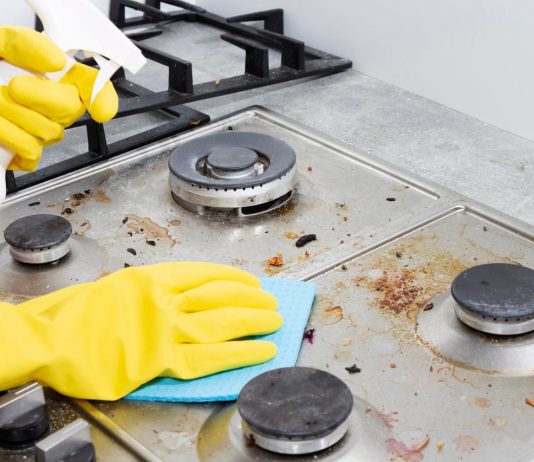 Kako očistiti dugmad na šporetu za samo 2 minute: Prirodno i učinkovito Kako očistiti dugmad na šporetu za samo 2 minute: Prirodno i učinkovito - featured image