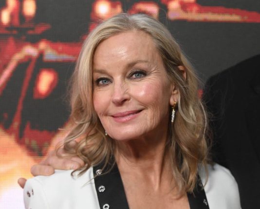 3 najveće životne greške žena nakon 60. godine: Zbog njih munjevito ubrzavaju starenje i uskraćuju sebi pravo na sreću 3 najveće životne greške žena nakon 60. godine: Zbog njih munjevito ubrzavaju starenje i uskraćuju sebi pravo na sreću - featured image