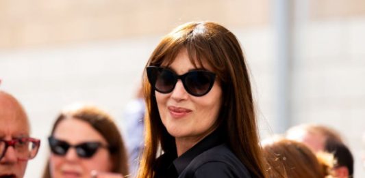 Žena počinje zaista da stari kada prestane da radi sledeće 4 stvari i nema veze sa godinama: Tvrde psiholozi Žena počinje zaista da stari kada prestane da radi sledeće 4 stvari i nema veze sa godinama: Tvrde psiholozi - featured image