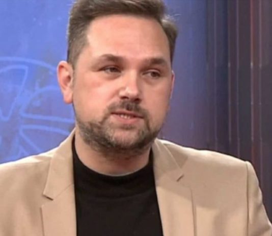 GRČEVI U NOGAMA MOGU BITI ZNAK BOLESTI! Profesor Medicinskog fakulteta objasnio kako da prepoznate da li ste u OPASNOSTI GRČEVI U NOGAMA MOGU BITI ZNAK BOLESTI! Profesor Medicinskog fakulteta objasnio kako da prepoznate da li ste u OPASNOSTI - featured image