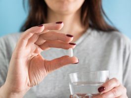 Da li protiv bolova popiti ibuprofen ili paracetamol? Farmaceut rešava večitu dilemu Da li protiv bolova popiti ibuprofen ili paracetamol? Farmaceut rešava večitu dilemu - featured image