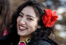 Horoskop za mart po ciganskim kartama: Ovom znaku će sreća otvoriti sva vrata, blistaće od sreće i sve će im ići od ruke Horoskop za mart po ciganskim kartama: Ovom znaku će sreća otvoriti sva vrata, blistaće od sreće i sve će im ići od ruke - featured image