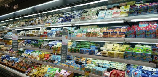 Koji sir ne podiže krvni pritisak? Umesto da ih izbegavamo, najčešće kupujemo vrste pune soli Koji sir ne podiže krvni pritisak? Umesto da ih izbegavamo, najčešće kupujemo vrste pune soli - featured image