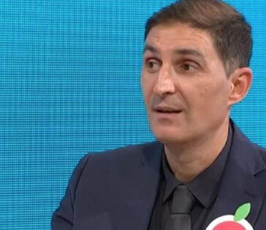 “MOJ INSULIN JE MIRAN JER…” Dr Čubrilo OTKRIO od koje hrane ŠEĆER NE SKAČE, SVAKI DAN TO JEDE! “Pamtim babu…” "MOJ INSULIN JE MIRAN JER..." Dr Čubrilo OTKRIO od koje hrane ŠEĆER NE SKAČE, SVAKI DAN TO JEDE! "Pamtim babu..." - featured image