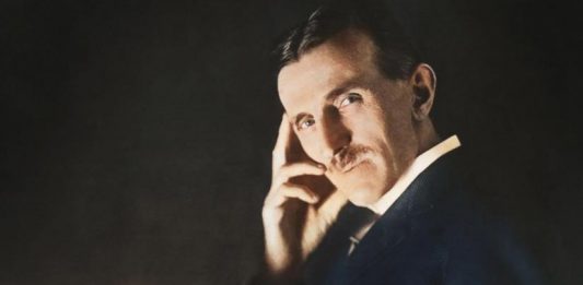 6 skrivenih znakova koji odaju NATPROSJEČNO inteligentnu osobu (broj 4 će vas iznenaditi) 6 skrivenih znakova koji otkrivaju veoma inteligentnu osobu - featured image