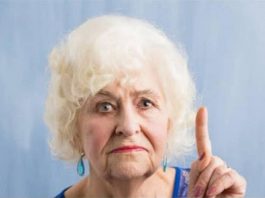 Koju baku djeca više vole – s očeve ili s majčine strane? Koju baku djeca više vole – s očeve ili s majčine strane? - featured image