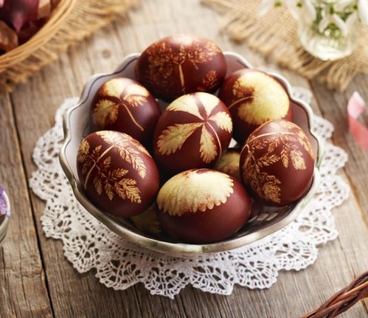 “Jaja ne treba farbati na Veliki petak”, poručuje popadija: “Monahinje u Žiči to rade na ovaj dan, svekrva me naučila” "Jaja ne treba farbati na Veliki petak", poručuje popadija: "Monahinje u Žiči to rade na ovaj dan, svekrva me naučila" - featured image