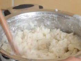 NAJJEFTINIJI DORUČAK KOJI ČISTI CREVA KAO METLOM: Naši stari su ga jeli skoro SVAKODNEVNO, a danas ga retko pravimo NAJJEFTINIJI DORUČAK KOJI ČISTI CREVA KAO METLOM: Naši stari su ga jeli skoro SVAKODNEVNO, a danas ga retko pravimo - featured image