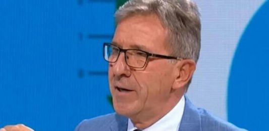 DOKTOR DRAGAN TVRDI DA TAJNA DUGOVEČNOSTI LEŽI U PRVOM JUTARNJEM ZALOGAJU: Čim ustanete iz kreveta, pojedite OVO! DOKTOR DRAGAN TVRDI DA TAJNA DUGOVEČNOSTI LEŽI U PRVOM JUTARNJEM ZALOGAJU: Čim ustanete iz kreveta, pojedite OVO! - featured image
