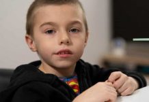 RANI ZNACI AUTIZMA K0JE R0DITELJI ČESTO ZANEMARUJU: Prvi simptomi vide se već pri odlasku na spavanje i tokom obroka RANI ZNACI AUTIZMA K0JE R0DITELJI ČESTO ZANEMARUJU: Prvi simptomi vide se već pri odlasku na spavanje i tokom obroka - featured image