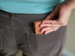 Jedna grupa ljudi u Srbiji dobija 65.000 na račune: Odmah proverite da li ste na spisku Jedna grupa ljudi u Srbiji dobija 65.000 na račune: Odmah proverite da li ste na spisku - featured image