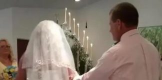 SKANDAL EPSKIH RAZMERA NA SVADBI KOD KRALJEVA Kum uzeo da drži zdravicu, pa FRAPIRAO SVATOVE: Mlada BRIZNULA U PLAČ SKANDAL EPSKIH RAZMERA NA SVADBI KOD KRALJEVA Kum uzeo da drži zdravicu, pa FRAPIRAO SVATOVE: Mlada BRIZNULA U PLAČ - featured image