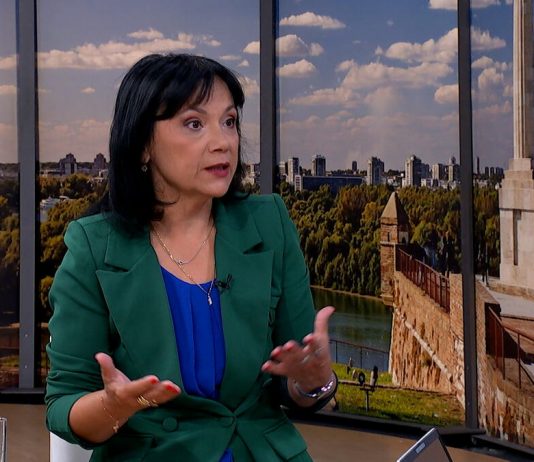 “NA ODMORU SE NAJLAKŠE ZABORAVI NA ZDRAVLJE!” Lekarka upozorava: Jedna greška pri ulasku u more može biti kobna "NA ODMORU SE NAJLAKŠE ZABORAVI NA ZDRAVLJE!" Lekarka upozorava: Jedna greška pri ulasku u more može biti kobna - featured image