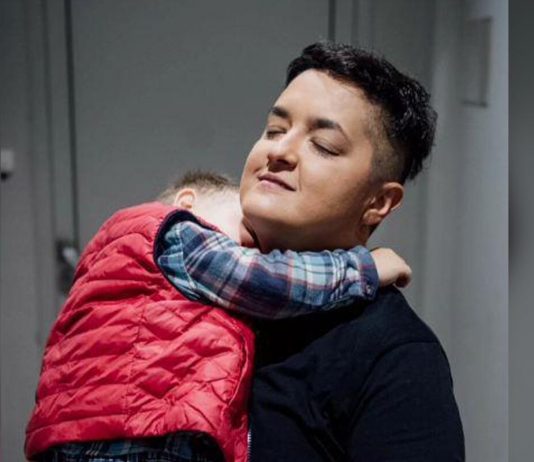 OVO JE STAN MARIJE ŠERIFOVIĆ: U njemu uživa sa sinom, a ponekad joj dođe i Verica: Suvi luksuz: 3 spavaće sobe, 2 kupatila… (FOTO) OVO JE STAN MARIJE ŠERIFOVIĆ: U njemu uživa sa sinom, a ponekad joj dođe i Verica: Suvi luksuz: 3 spavaće sobe, 2 kupatila... (FOTO) - featured image