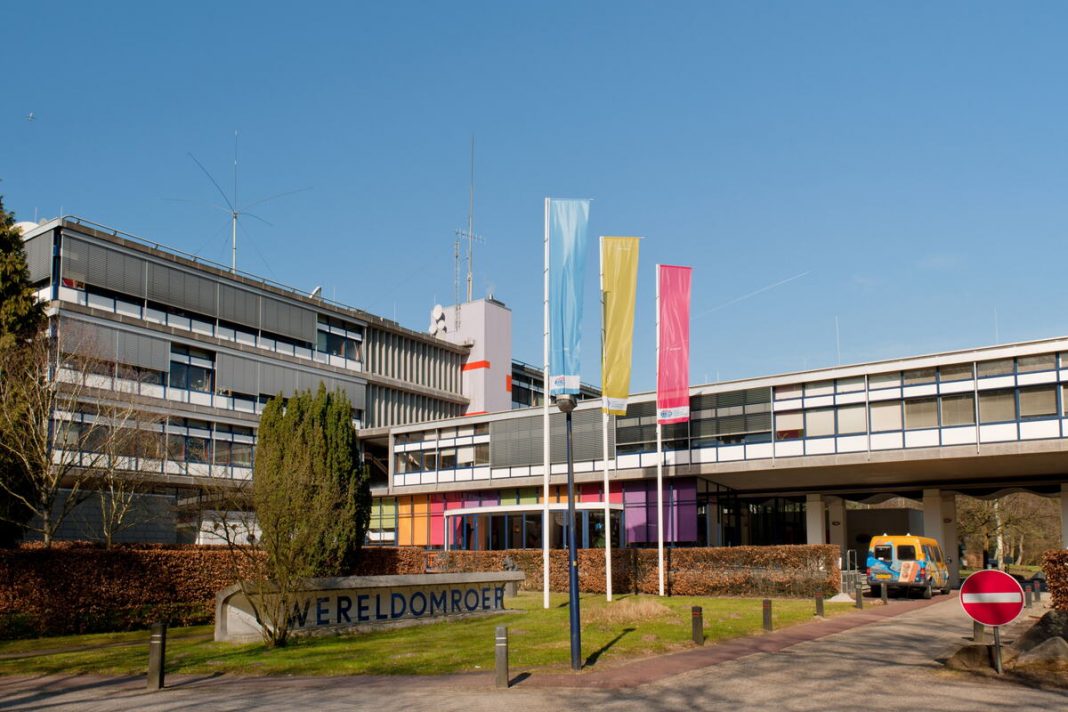 Holanđani svako leto posipaju so po putevima: Srbi to rade samo zimi, a razlog ne možete ni da zamislite - featured image Holanđani svako leto posipaju so po putevima: Srbi to rade samo zimi, a razlog ne možete ni da zamislite - featured image