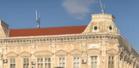 Novi detalji slučaja koji je potresao region: Djevojčica (12) nakon škole ušla u automobil influensera Faraona KURIR SAZNAJE! DEVOJČICA (12) POSLE ŠKOLE UŠLA U AUTO INFLUENSERA FARAONA, RODITELJI PRIJAVILI NESTANAK Detalji suđenja Marku Radmanoviću, otac žrtve progovorio - featured image