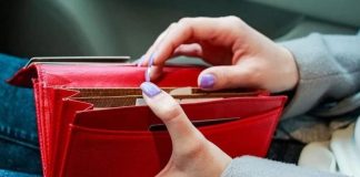 Ako vam je novčanik ove boje, bolje ga bacite: Datum rođenja određuje koja nijansa će privući uspeh