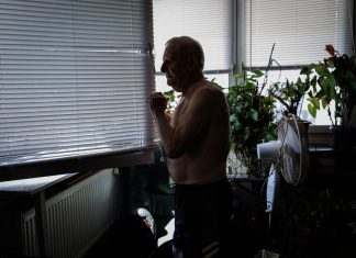 Da li treba otvarati ili zatvarati prozore na +40? Svi prave istu grešku, jedna navika više prži kuću od sunca Da li treba otvarati ili zatvarati prozore na +40? Svi prave istu grešku, jedna navika više prži kuću od sunca - featured image
