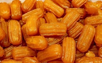 Ovako Turkinje prave tulumbe: Tajna je u sastojku koji kod nas niko ne dodaje, zato su hrskave i pune sirupa