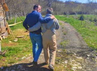 ISPOVIJEST BOŠNJAKA: “1992. god. smo iz Bijeljine izbjegli u Njemačku. Kuću nam je čuvao Srbin. Kada smo se nakon 10 godina vratili…” ISPOVIJEST BOŠNJAKA: “1992. god. smo iz Bijeljine izbjegli u Njemačku. Kuću nam je čuvao Srbin. Kada smo se nakon 10 godina vratili…” - featured image