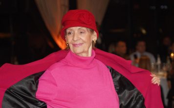 LEPA LUKIĆ NAPISALA TESTAMENT! Preodsjeća da odlazi… Pala je zvanična odluka o kompletnoj ostavštini : Evo kome OSTAVLJA SVE! ŠOKIRALA SVE SVOJOM ODLUKOM… LEPA LUKIĆ NAPISALA TESTAMENT! Preodsjeća da odlazi… Pala je zvanična odluka o kompletnoj ostavštini : Evo kome OSTAVLJA SVE! ŠOKIRALA SVE SVOJOM ODLUKOM… - featured image