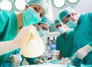 Čoveku transplantirali svinjsku jetru, pa ostali u neverici! Evo koliko je dana POŽIVEO, lekari u šoku Čoveku transplantirali svinjsku jetru, pa ostali u neverici! Evo koliko je dana POŽIVEO, lekari u šoku - featured image